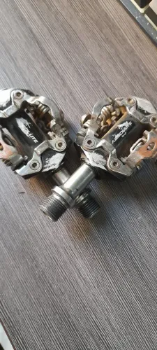 Pedal clip p/ sapatilha bike absolute - com rolamento