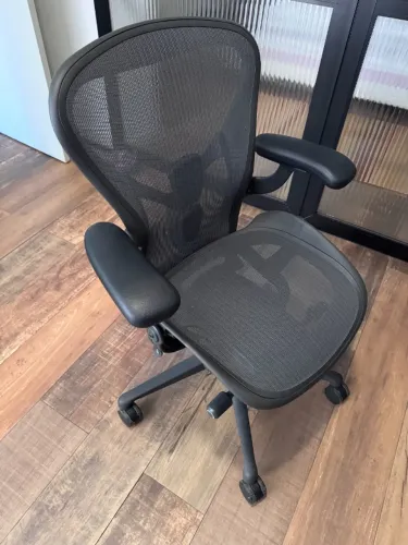 Cadeira New Aeron Grafite Completa - Herman Miller
