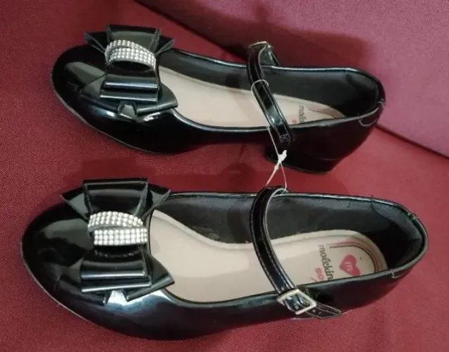 Sapato/sapatilha Molekinha original (preta verniz com laço strass)