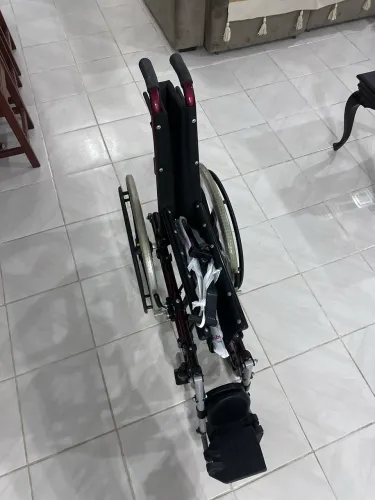 Cadeira de rodas Idoso nova
