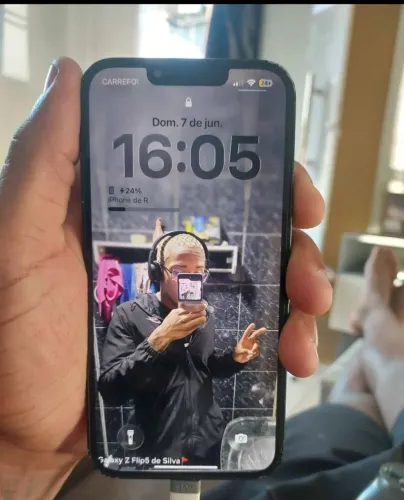 Iphone 13 rolo em s24