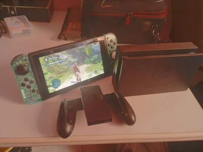 Oportunidade!!!!Nintendo switch com o touch screen com problema com cartão de 128 gb