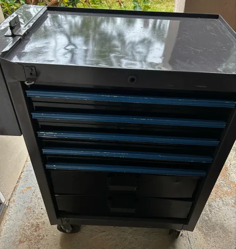 Carrinho de ferramentas Sata