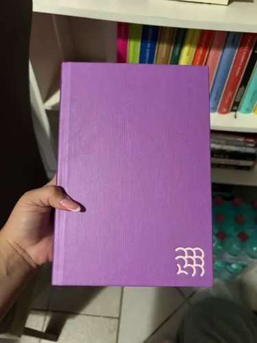 Livro adultos- clube intrínsecos