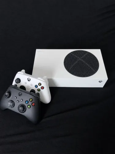 Xbox series S + 2 controle (V/T)