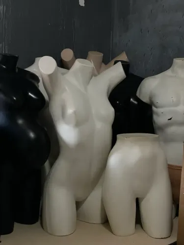 Manequins