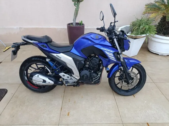 Moto nova