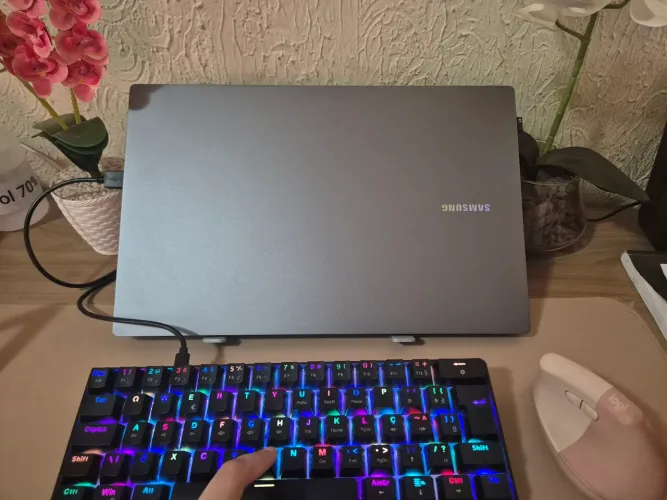 Notebook Book4 Intel Core i5 | 16GB RAM | SSD 512GB | Excelente Estado