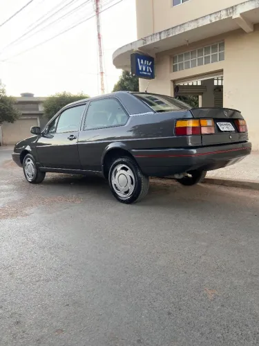 Volkswagen Santana CLI /CL /C 1.8/2.0 /SU 2.0 2p/4p (álcool) 1994