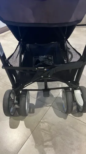 Carrinho Graco modelo Breaze 