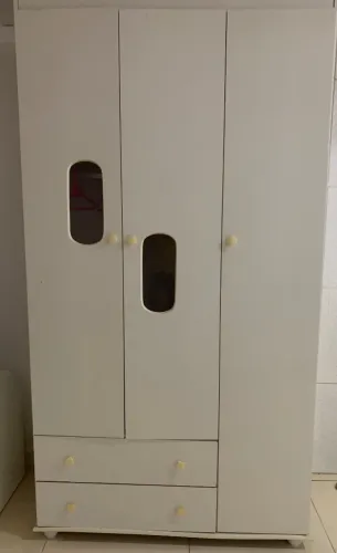 Guarda-roupa infantil