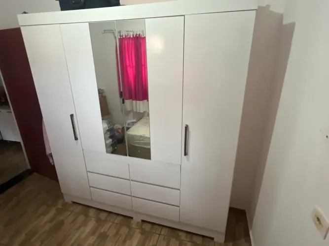 Guarda Roupa