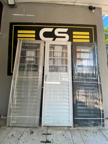 PORTAS DE ALÚMINIO COM BÁSCULA A PARTIR DE R$499,90 - PREÇO IMBATIVEL