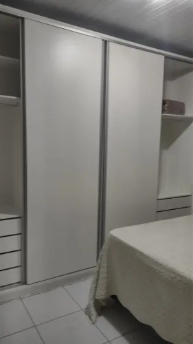 Lindo guarda roupa