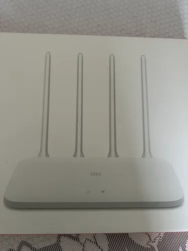 Roteador Xiaomi Mi Router 4C 300mbps 4 antenas Novo Caixa Oferta