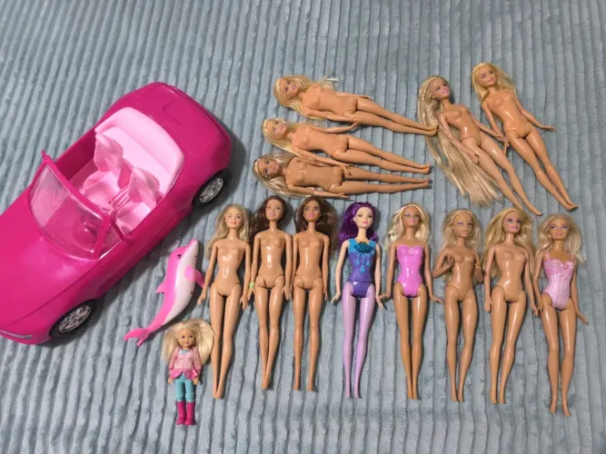 Lote Barbie com 16 itens