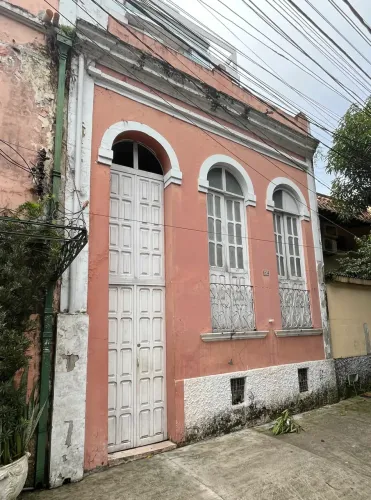 ALUGO CASARÃO ANTIGO RUI BARBOSA