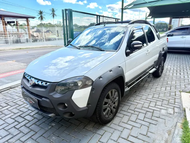 Fiat Strada Adventure1.8/ 1.8 Locker Flex CD 2020