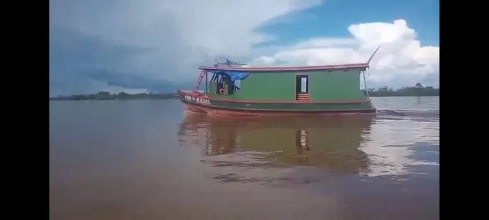 Barco a venda 