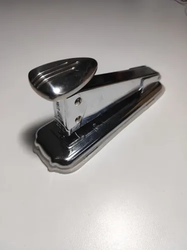 Grampeador Vintage Cromado Anos 60 Metalúrgica Central Funciona