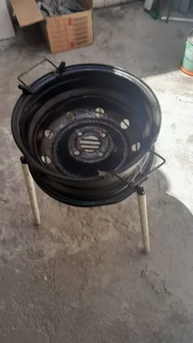 Vendo churrasqueira 