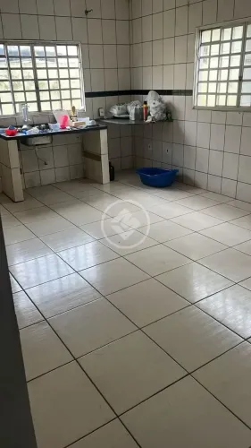 Casa surpreendente no CPA IV, Primeira Etapa! Ótima para moradia ou montar comércio!!! cod