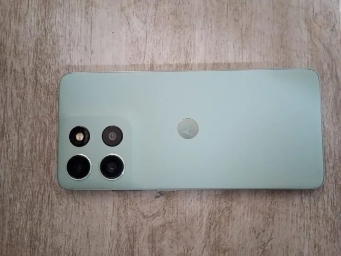 Celular 5g muito novo