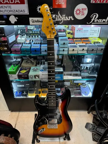 Guitarra canhota Phx Stratocaster