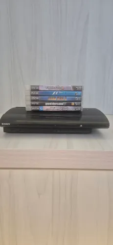 PlayStation 3 Super Slim 250GB + 5 Jogos Originais ? GTA + Uncharted 3