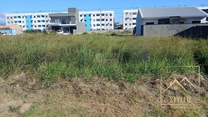 Excelente Terreno Meio de quadra com 200,00 m² no Loteamento Villa Toscana