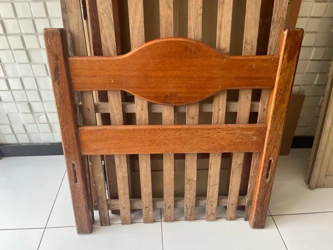 VENDE-SE CAMA COMPLETA DE ANGELIM PEDRA