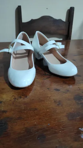 Sapato tipo boneca branco 36 NOVO