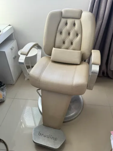 CADEIRA LUXUOSA DE MAQUIAGEM BRUDINE