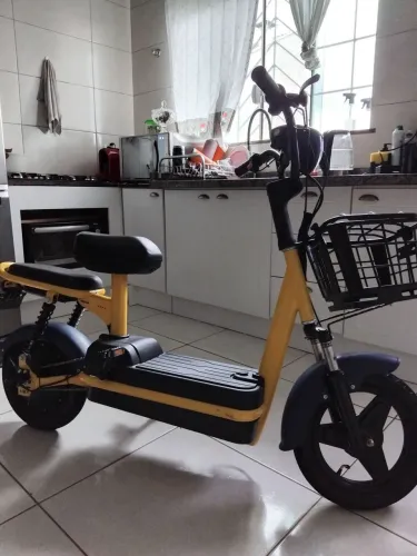 Bicicleta Elétrica 350 w<br>Autonomia: 30 - 35km<br>Velocidade Máxima: > 30km