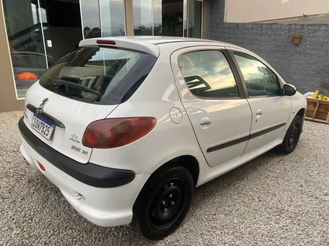 Peugeot 206 Presence 1.4/ 1.4 Flex 8V 3P 2008