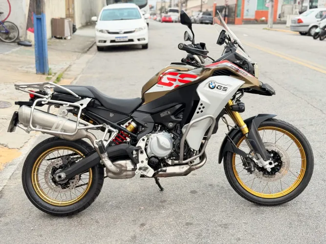 BMW F 850 GS ADV premium 2022 em estado de nova!!