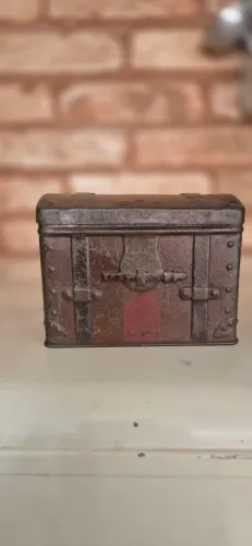 Lata antiga 