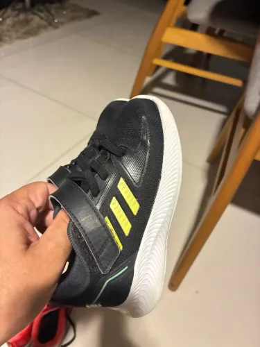TÊNIS ADIDAS INFANTIL Nº 23 | R$ 79,99