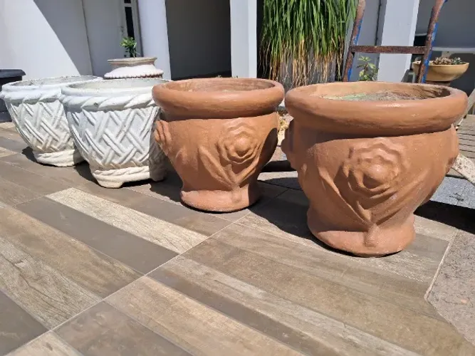 04 VASOS EM CONCRETO PARA PLANTAS