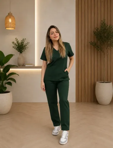 Scrub Feminino Azul Claro em Gabardine Premium | Conjunto Completo