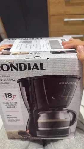 CAFETEIRA MONDIAL 18X. (LACRADA)
