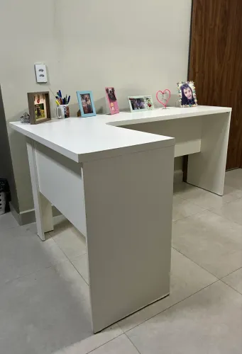 Mesa em L planejada branca
