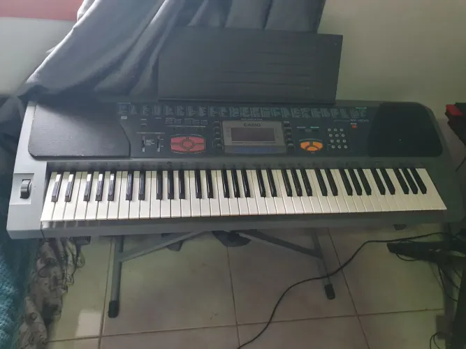 Teclado Casio WK-1200 1997, semiprofissional, 76 teclas