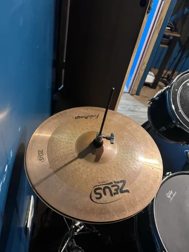 Hi hat chimbau Zeus Evolution Pro liga B10