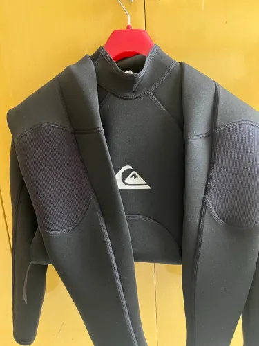 Roupa de Surf QuickSilver