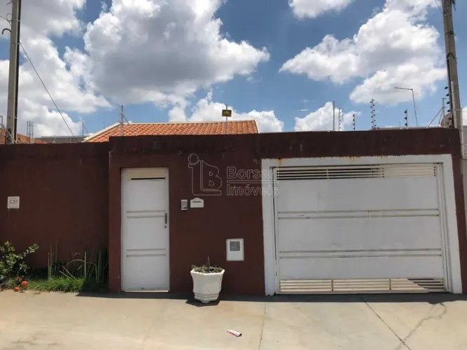 Venda de Casas / Padrão na cidade de Araraquara