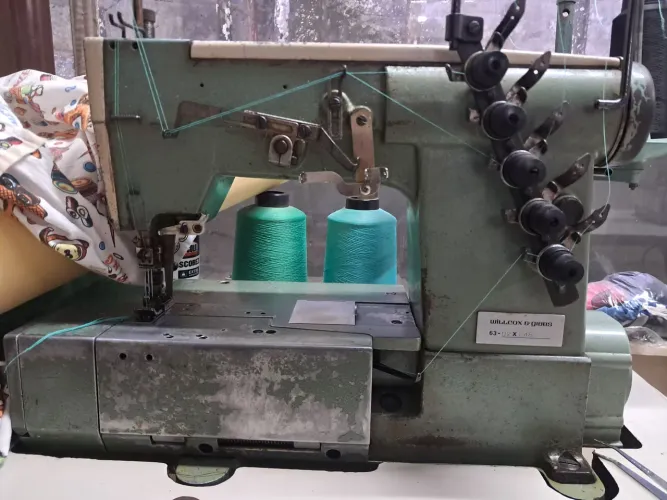 Máquina de costura industrial 3 agulhas willcox&gibbs