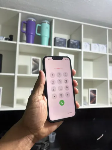 IPHONE 13 256G NOVO