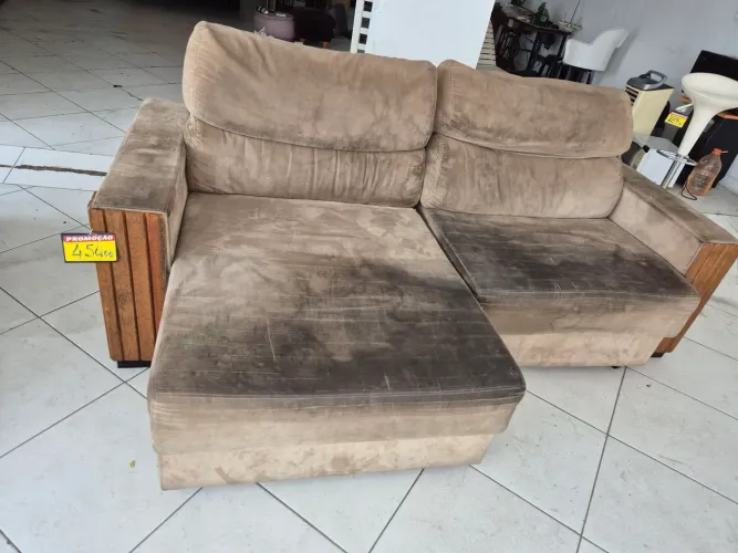 Sofá  2 lugares , encostos reclináveis, e acentos alongados e retrateis,é lavar fica novo!