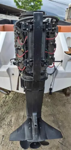 Motor Popa Mariner 135 HP V6